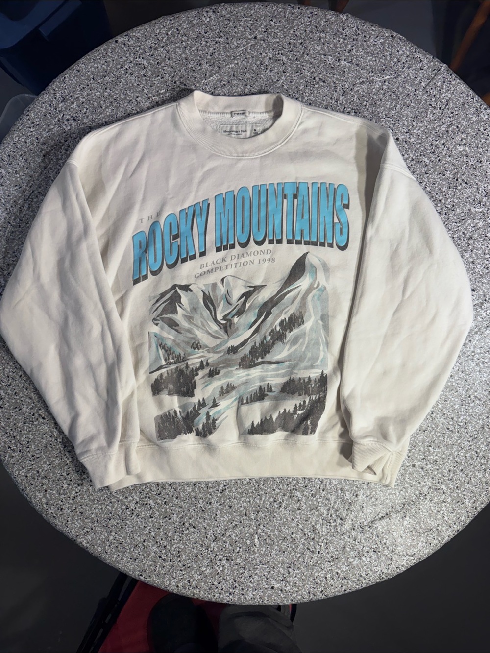 Abercrombie & Fitch Rocky Mountains Crewneck - White & Blue